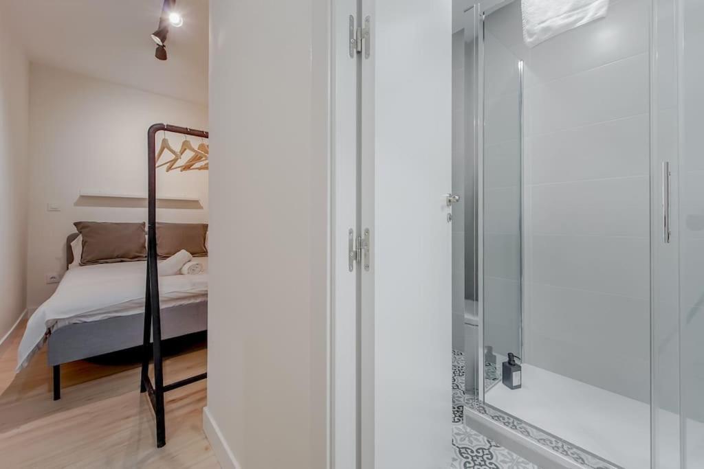 Modern Apt Para 6Px En La Plaza De Tirso De Molina Madrid Eksteriør bilde